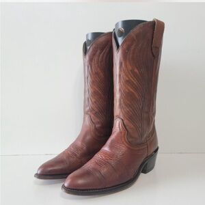 Unique vintage Frye (American Classics line) cowboy boots!